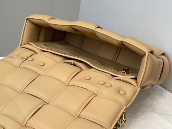 Bottega Veneta The Chain Cassette