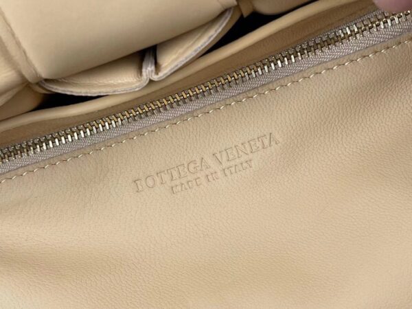 Bottega Veneta The Chain Cassette