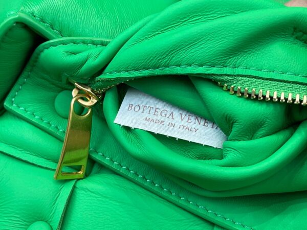 Bottega Veneta The Chain Cassette