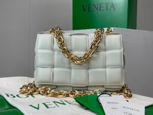 Bottega Veneta The Chain Cassette