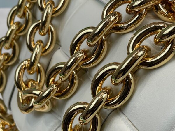 Bottega Veneta The Chain Cassette