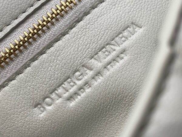 Bottega Veneta The Chain Cassette