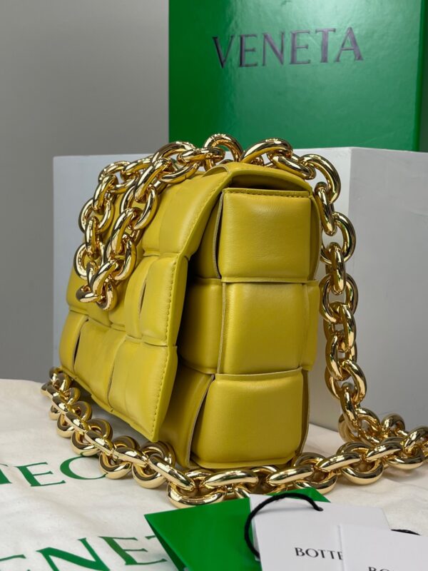 Bottega Veneta The Chain Cassette