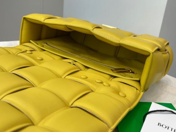 Bottega Veneta The Chain Cassette