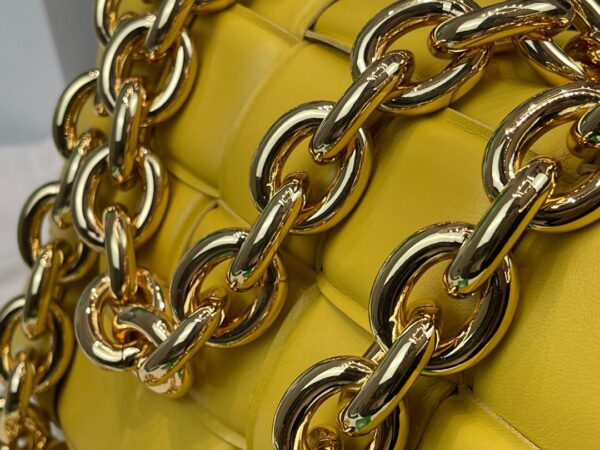 Bottega Veneta The Chain Cassette