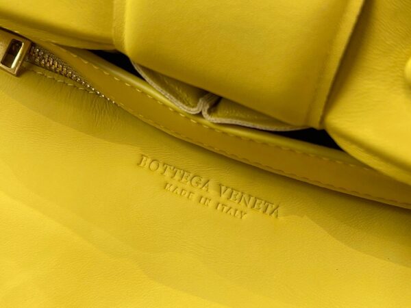 Bottega Veneta The Chain Cassette