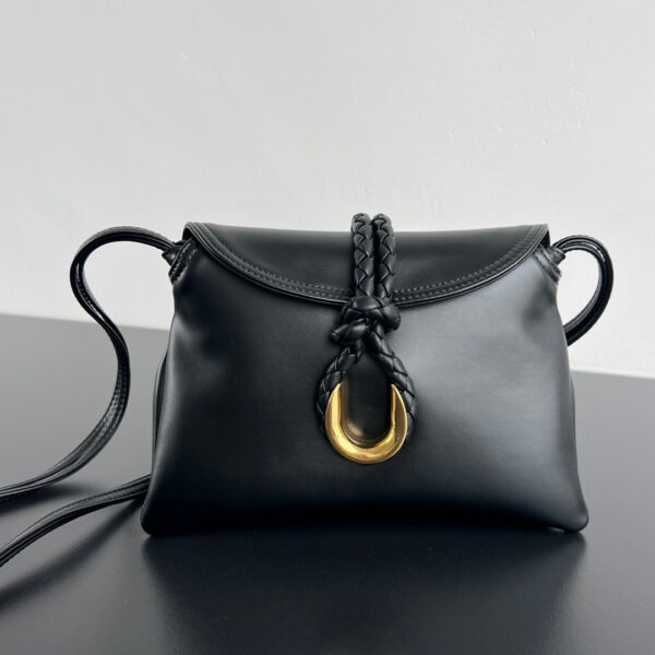 Bottega Veneta BV Baby Liberta