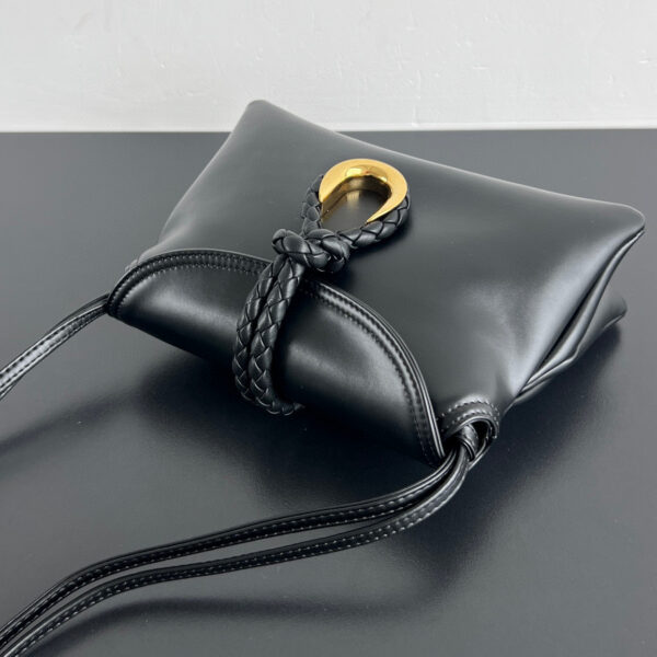Bottega Veneta BV Baby Liberta