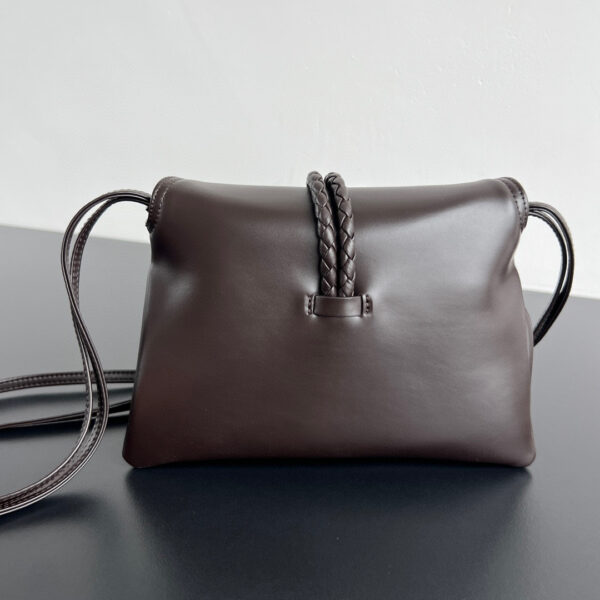 Bottega Veneta BV Baby Liberta