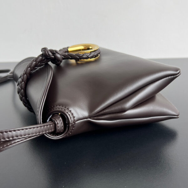 Bottega Veneta BV Baby Liberta