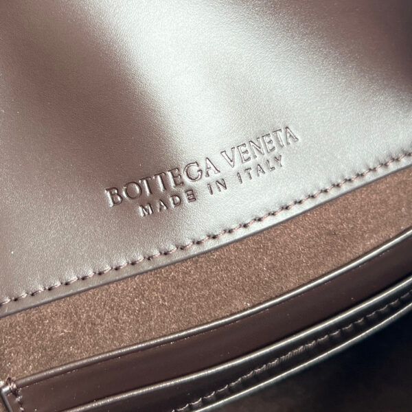 Bottega Veneta BV Baby Liberta