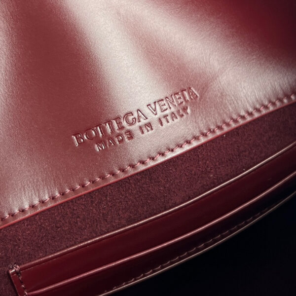 Bottega Veneta BV Baby Liberta