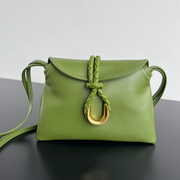 Bottega Veneta BV Baby Liberta