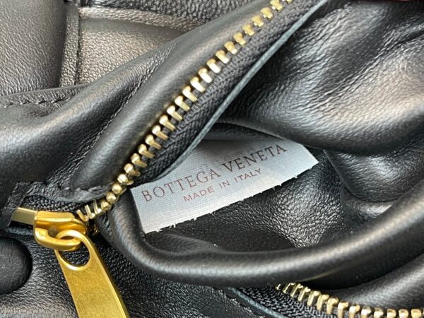 Bottega Veneta The Chain Cassette