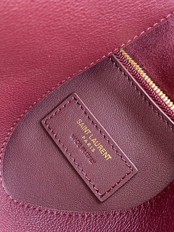 YSL LE5A7 supple LARGE in grained leather