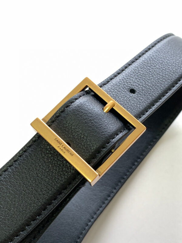 YSL LE5A7 supple LARGE in grained leather