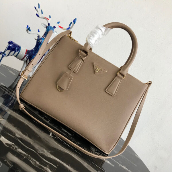 Large Prada Galleria Saffiano leather bag