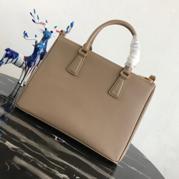 Large Prada Galleria Saffiano leather bag