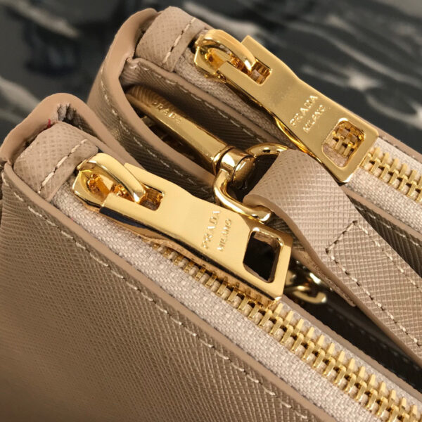 Large Prada Galleria Saffiano leather bag
