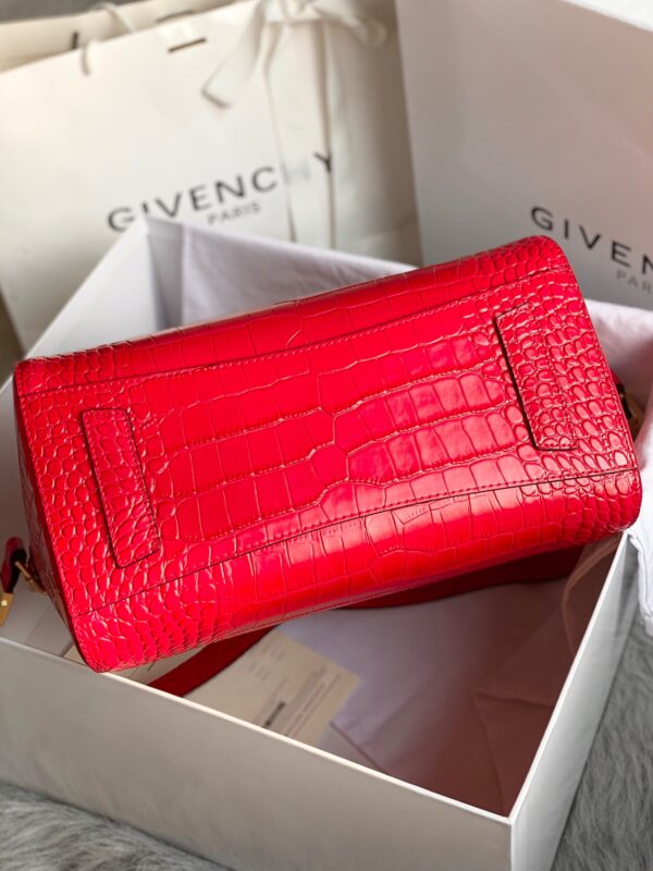 Givenchy Antigona Medium
