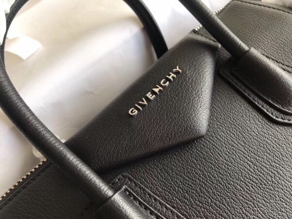 Givenchy Antigona Medium