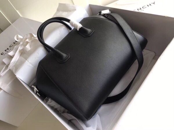 Givenchy Antigona Medium