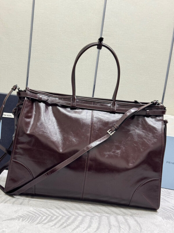 Prada Bonnie leather tote bag