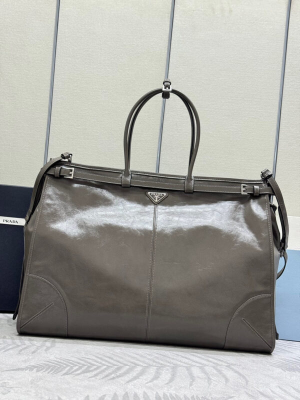 Prada Bonnie leather tote bag