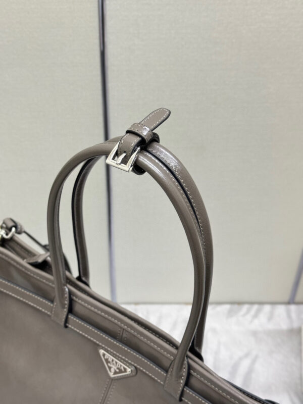 Prada Bonnie leather tote bag