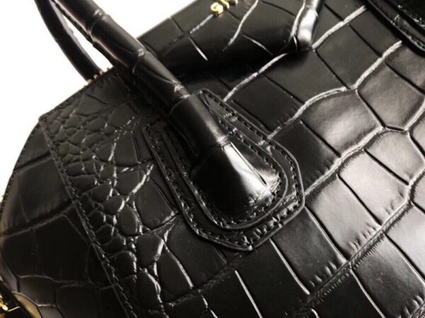 Givenchy Antigona Small