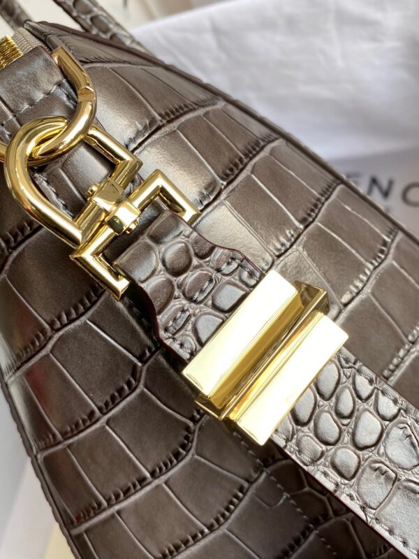Givenchy Antigona Small