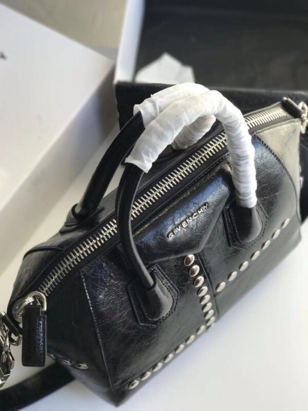Givenchy Antigona Small