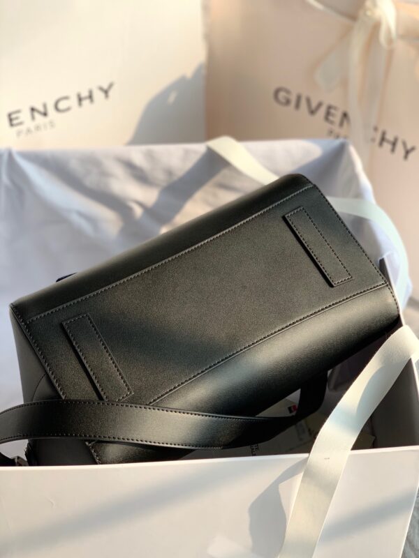 Givenchy Antigona Small