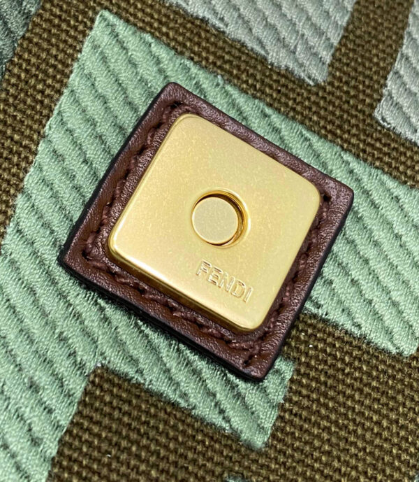 Fendi Baguette