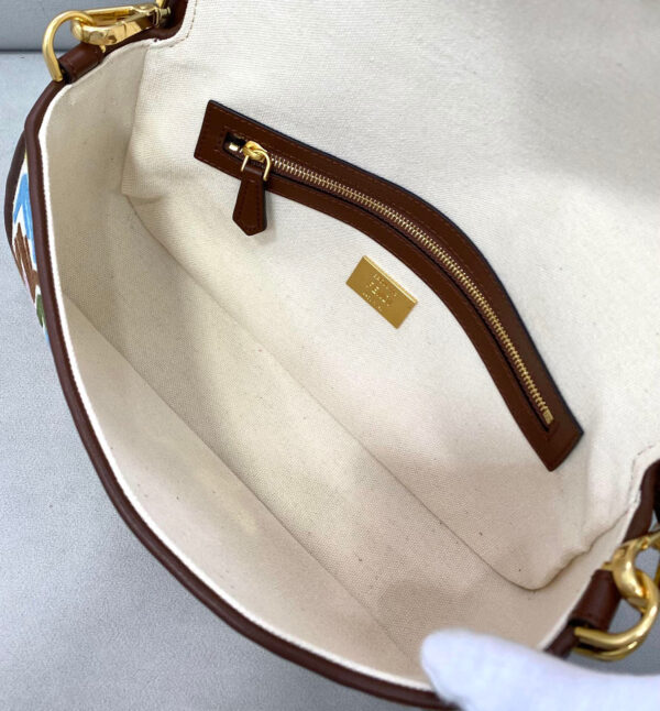 Fendi Baguette