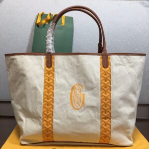 Goyard Tote
