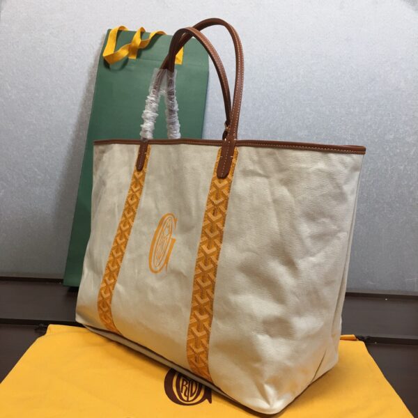 Goyard Tote