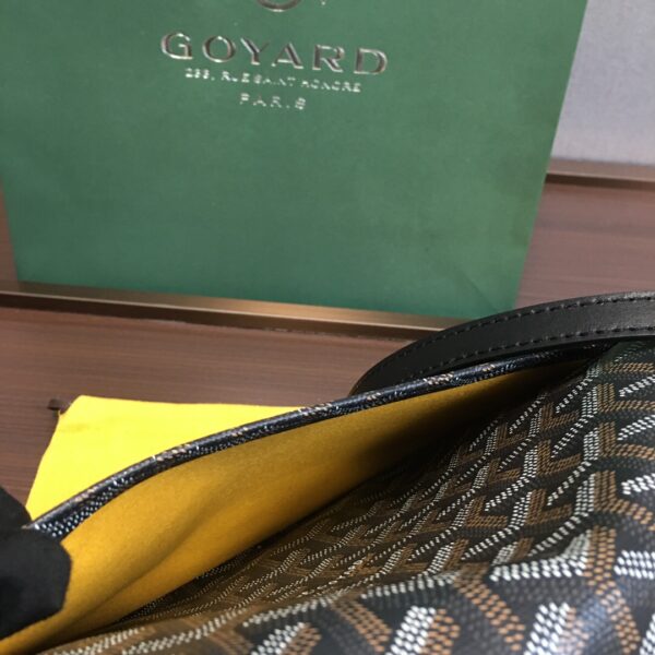 Goyard Messenger Bag