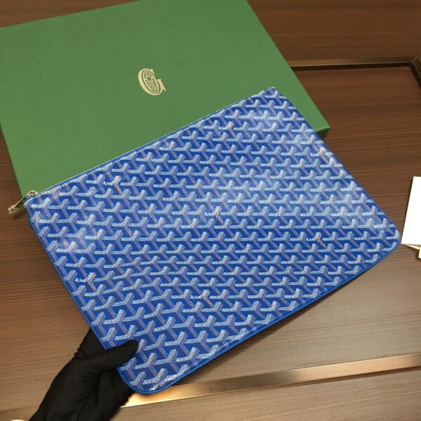 Goyard Clutch