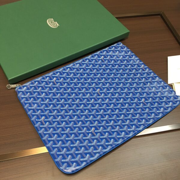 Goyard Clutch