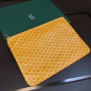 Goyard Clutch