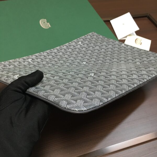 Goyard Clutch