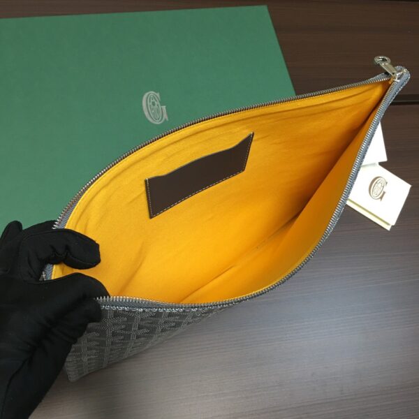 Goyard Clutch