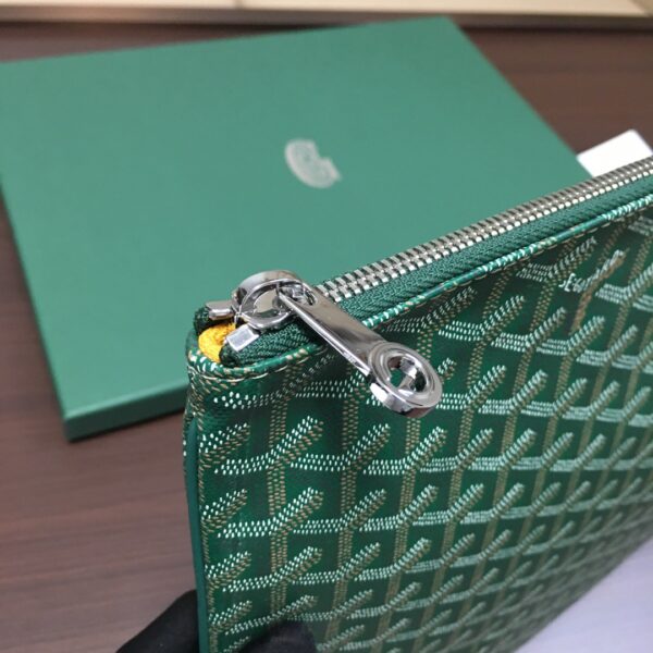 Goyard Clutch