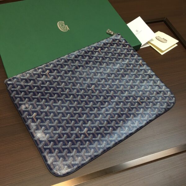 Goyard Clutch