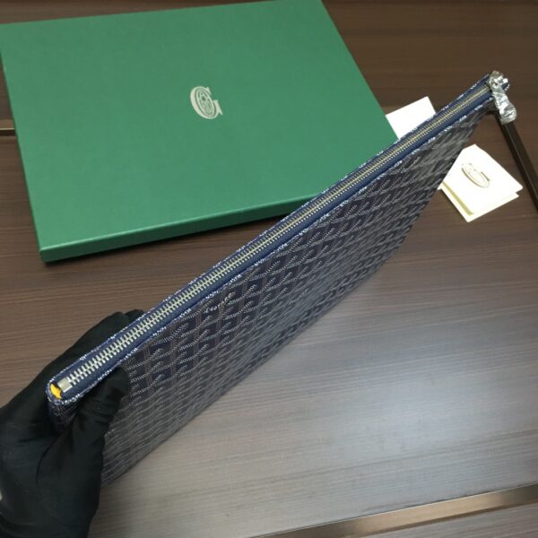 Goyard Clutch