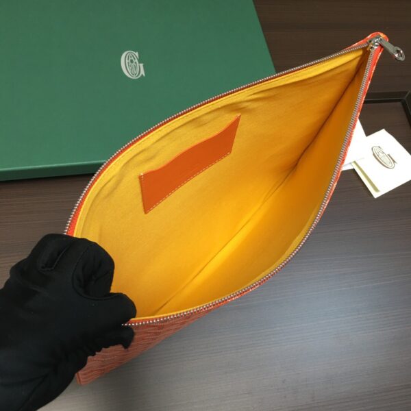 Goyard Clutch