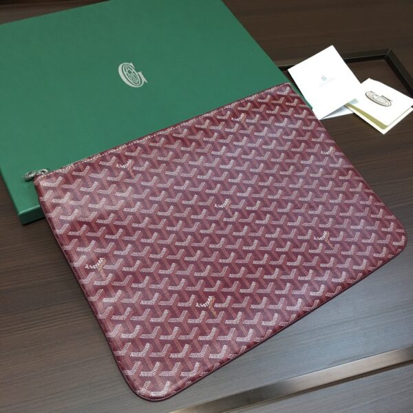 Goyard Clutch