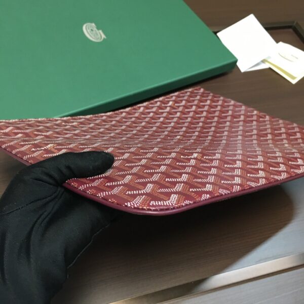 Goyard Clutch