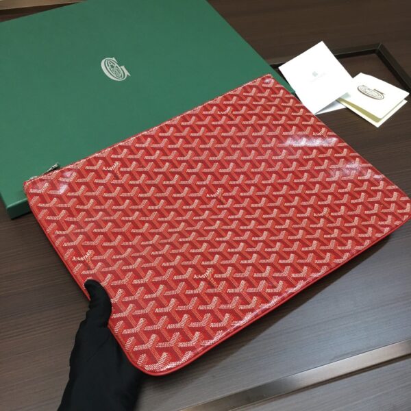Goyard Clutch
